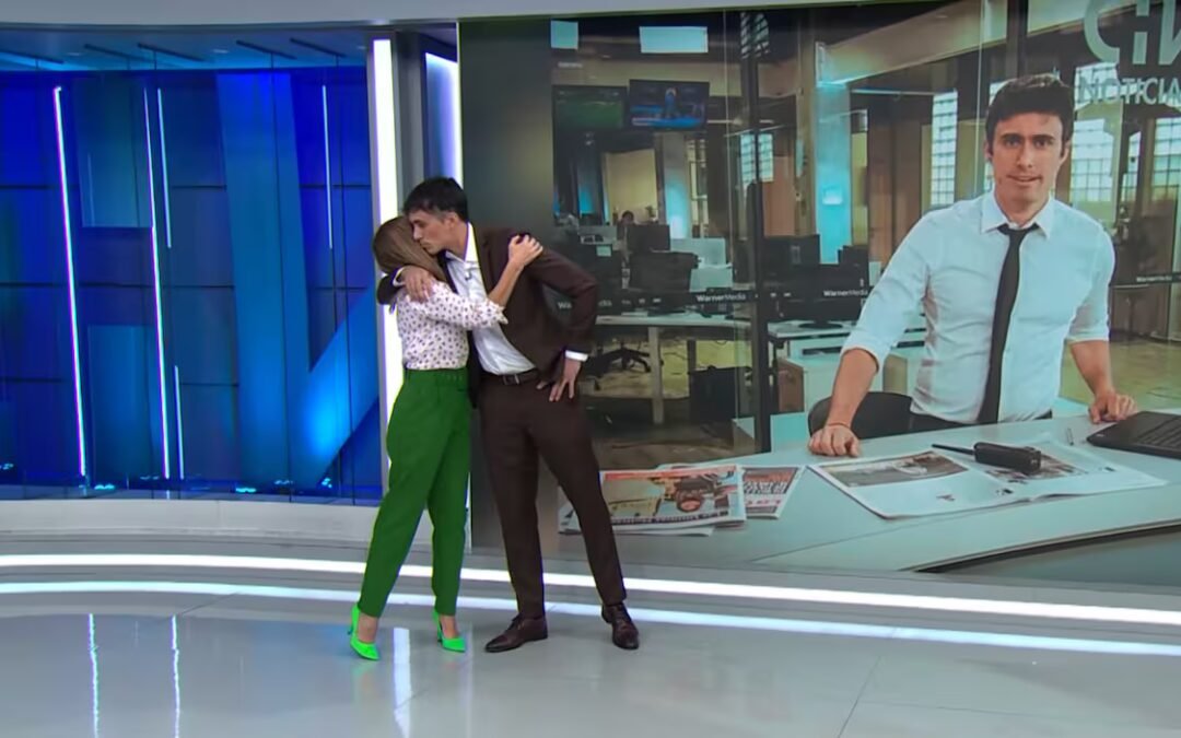 Karina Álvarez protagoniza emotiva despedida a Roberto Cox: ¿A dónde se va el periodista?