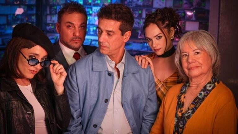 Close To Me: el musical pop de los 90 llega al Teatro Municipal de Las Condes con Francisca Walker y Matías Oviedo