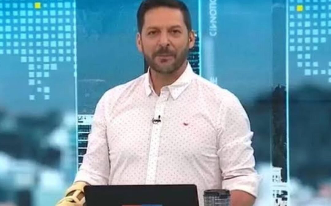 Radio ADN confirma que Rafael Cavada deja de trabajar en la señal