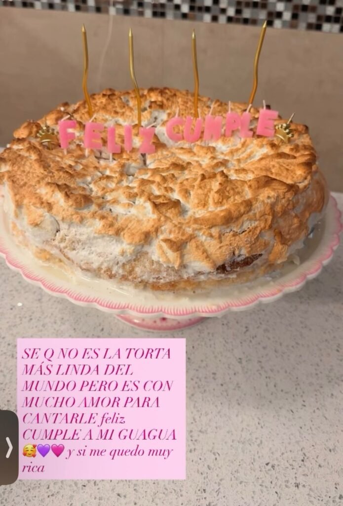 Torta de Daniela Aránguiz a su hija
