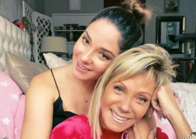 Kel Calderón y Raquel Argandoña