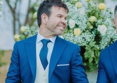 Nacho Gutiérrez y su esposo.
